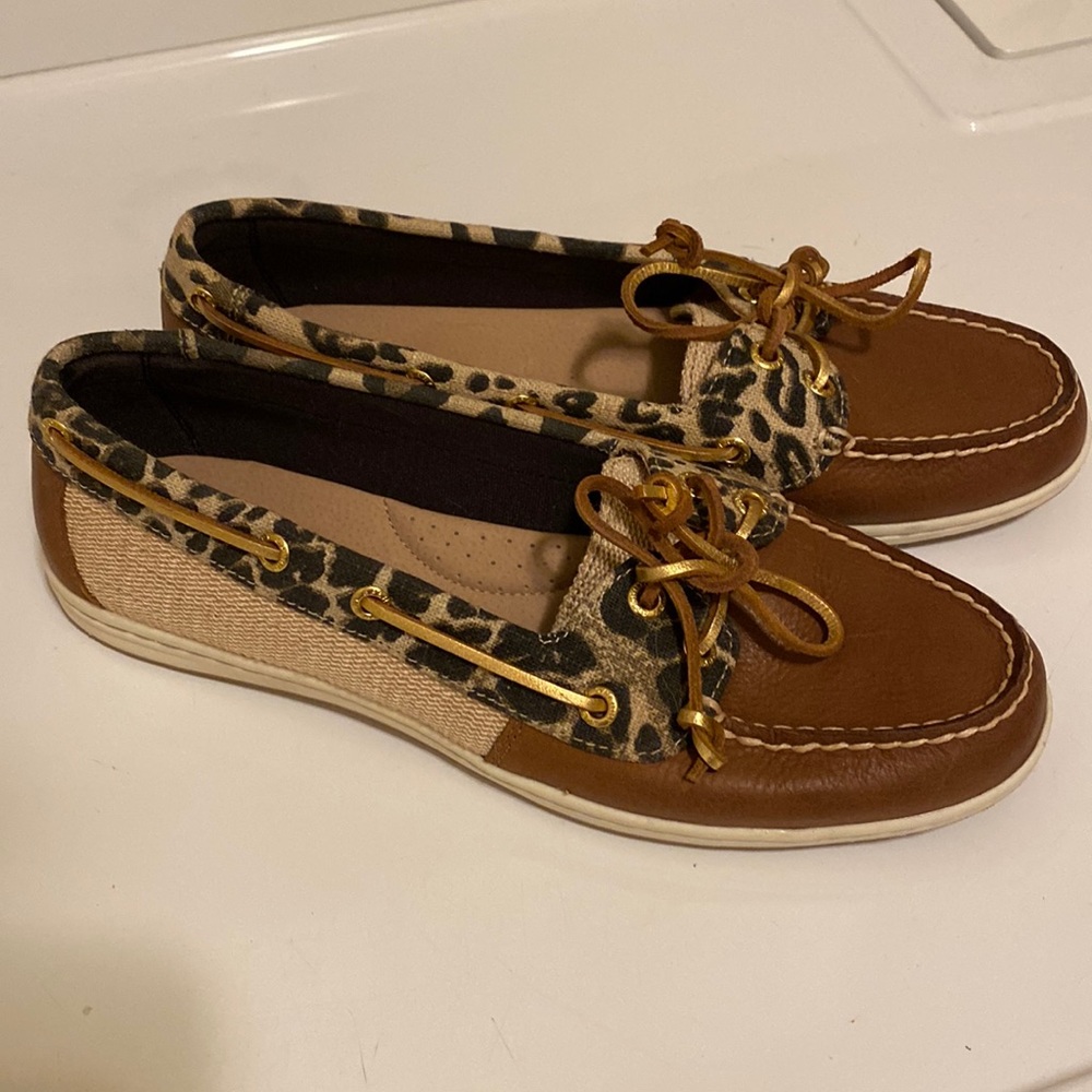 Sperry Brown Tan Leopard Print Boat Shoes